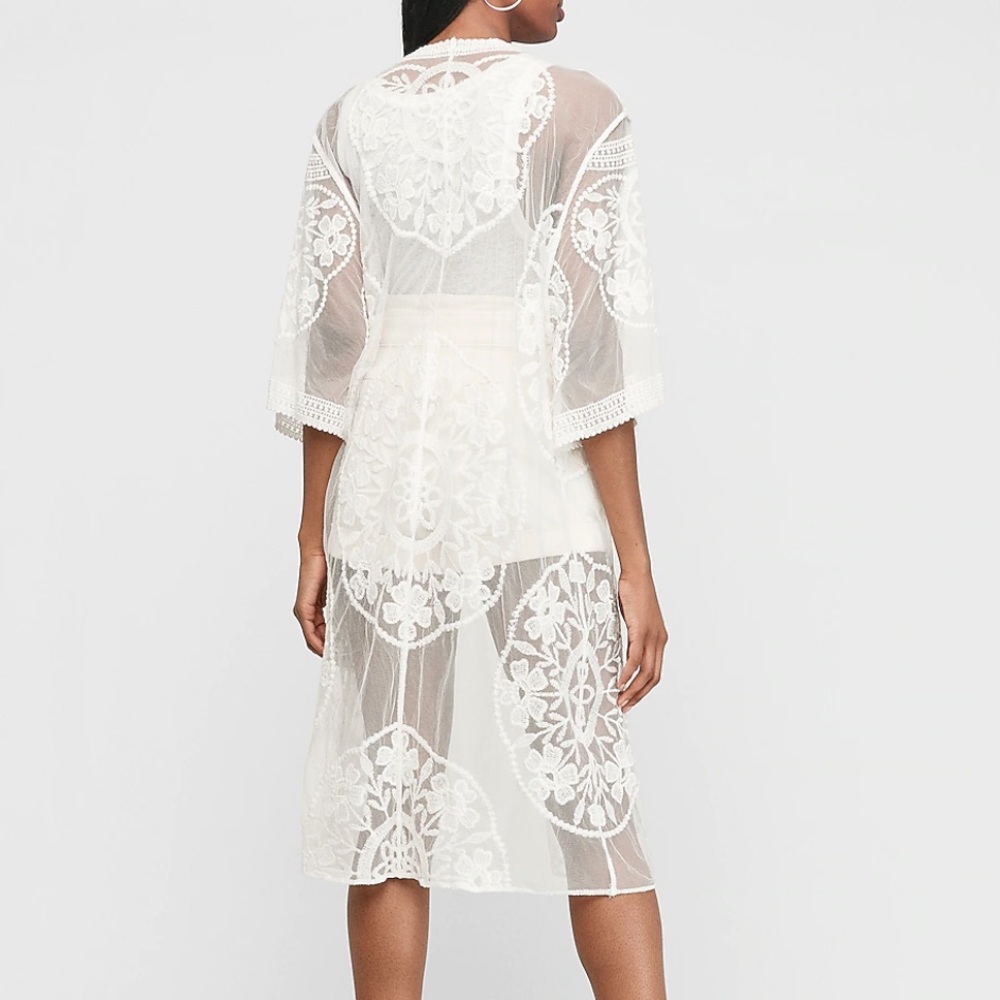Express Lace Duster - Picture 7 of 7